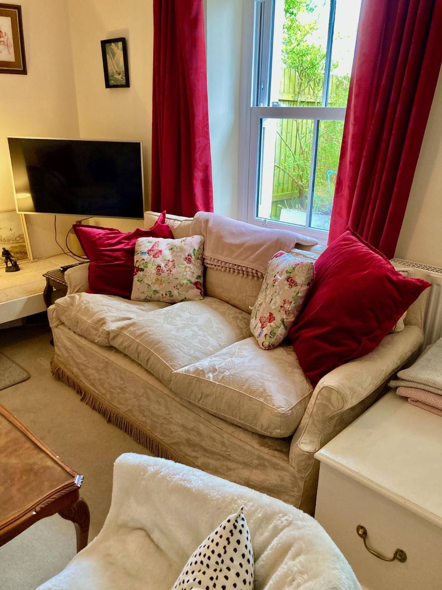 Key Cottage, Sleeps 8 Brimscombe Eksteriør bilde